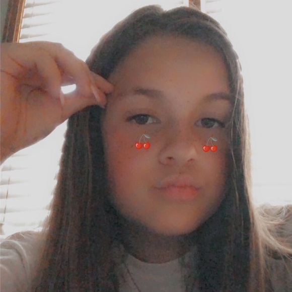 Meet your Posher, Melina - Picture 1 of 1